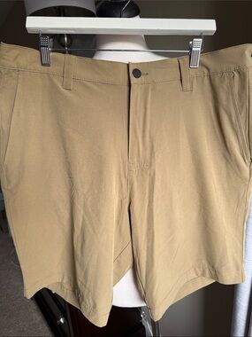 Banana Republic Flat Front Khaki Shorts men’s size 36